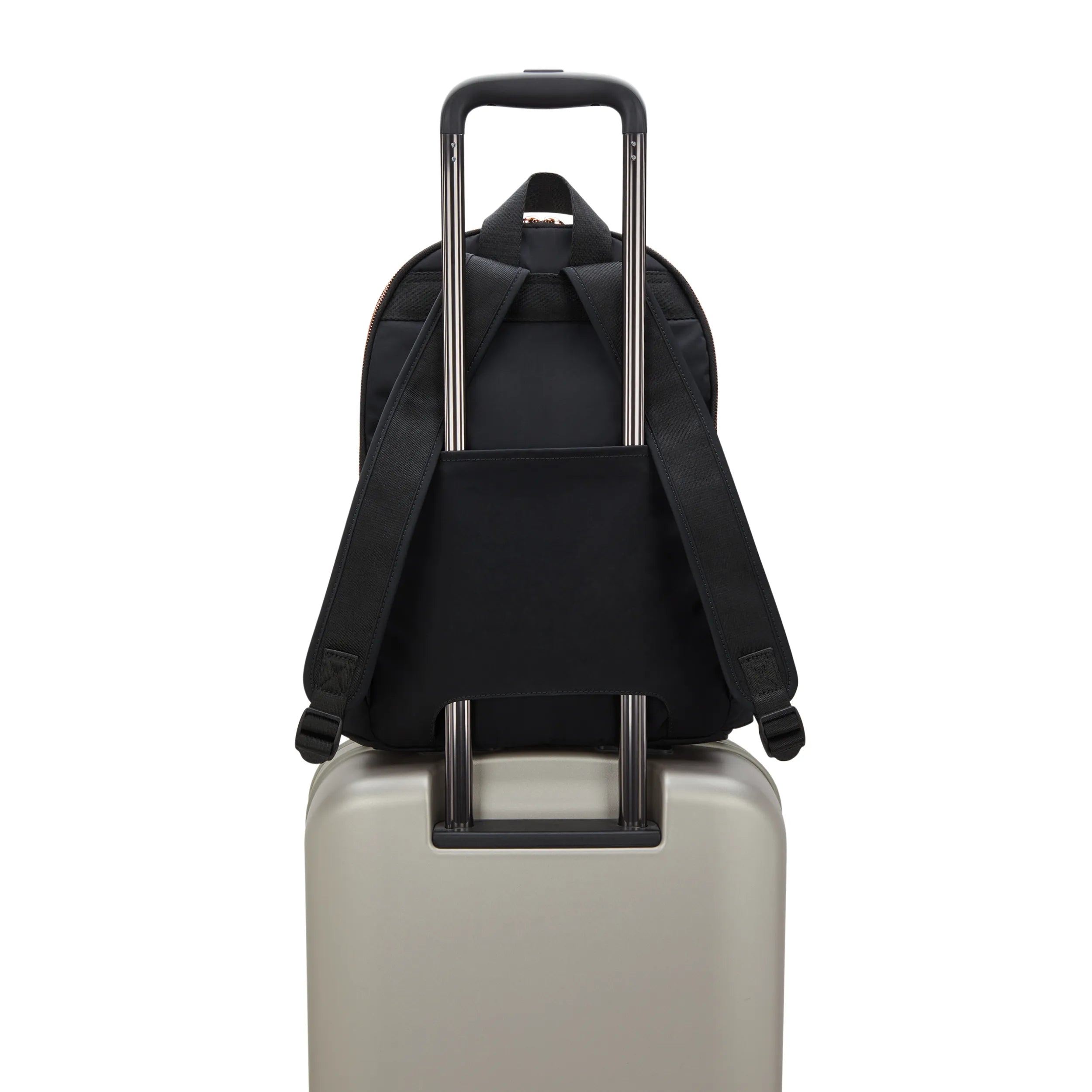 Delia Medium Backpack
